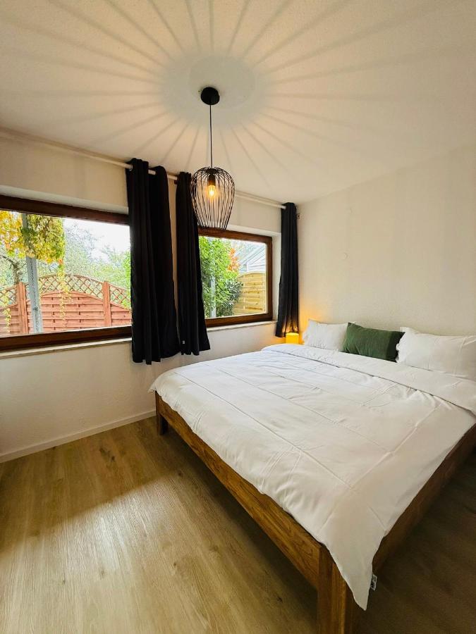 Große Wohnung mit Whirlpool und Garten - Ferienwohnung