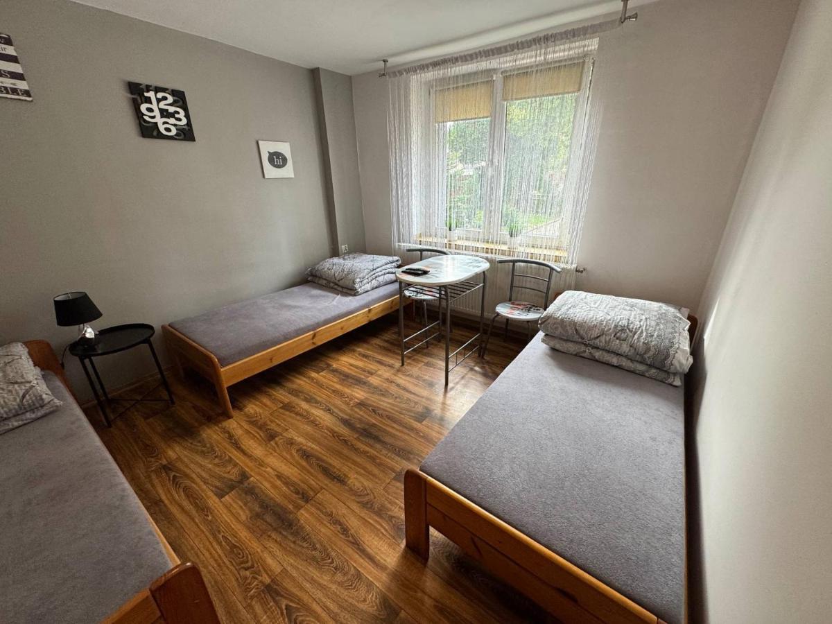 Basic Triple Room with Shared Bathroom