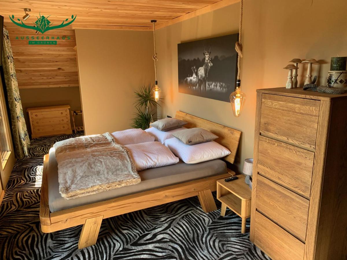 Dreibettzimmer mit Bergblick