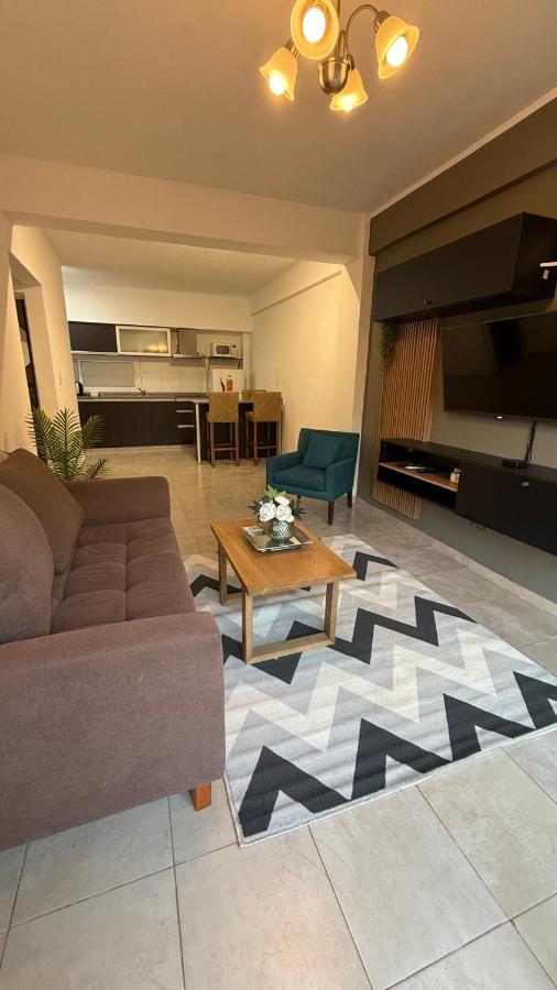 Departamento Ama con estacionamiento para vehículos chicos - Chambres d’hôtes
