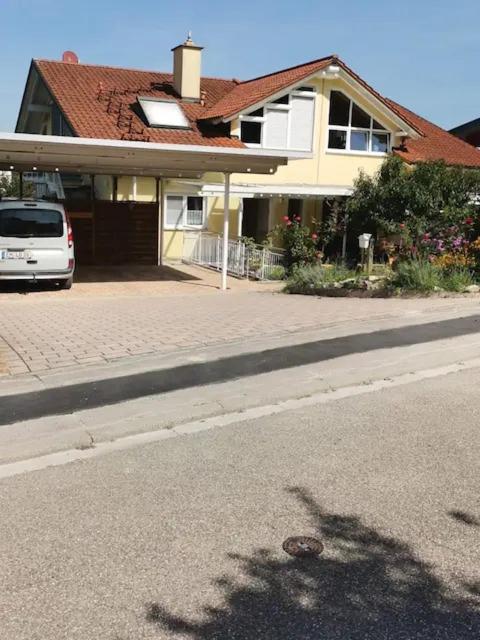 Schöne Ferienwohnung mit Terrasse - B&B Malterdingen