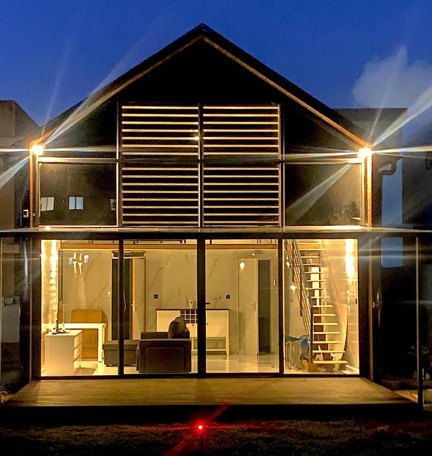 Luxury Home with Garden Oasis - B&B