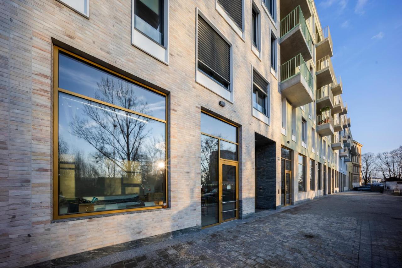 DH Vankovka Design 1kk Apartment - 1 min Vankovka, BUS, Train - Netflix, SmartTV, Free Nespresso, Free Parking - Chambres d'hôtes Brno