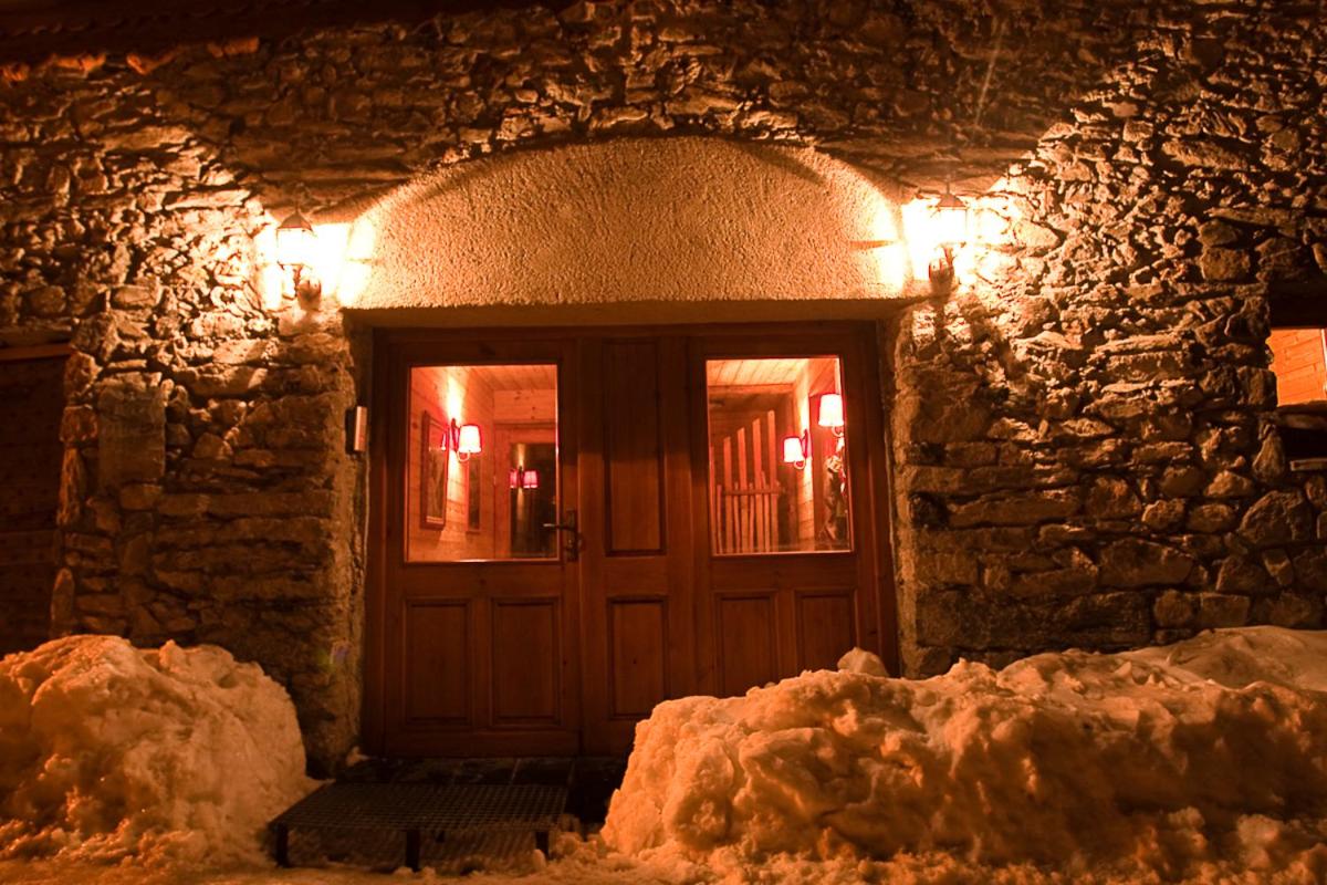 Aux grandes cours - Chambres d’hôtes Villar-d'Arêne
