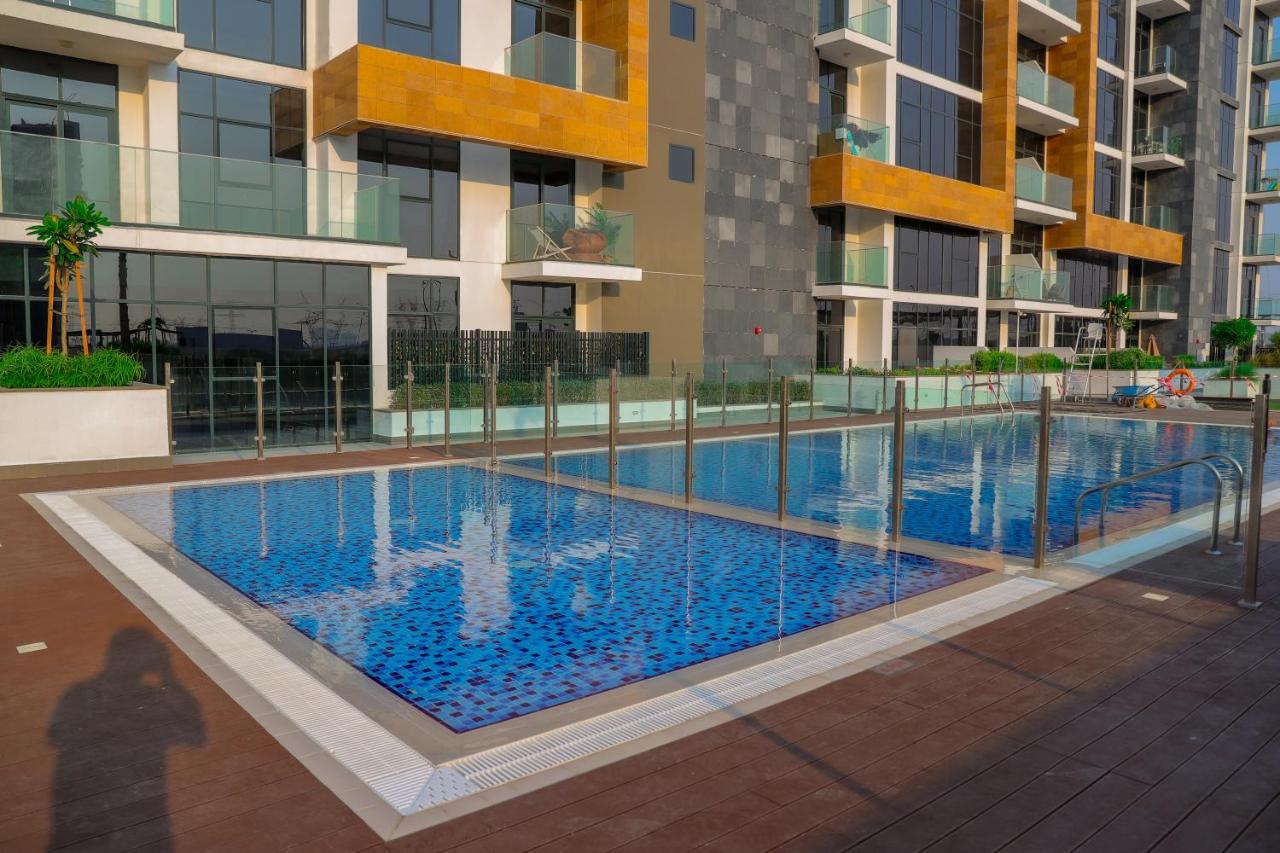 Cozy Spacious Studio Azizi 47 - B&B Dubái