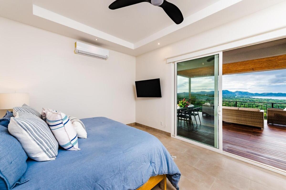 Villa w - Infinity Pool and Stunning Ocean Views - B&B Playa Flamingo