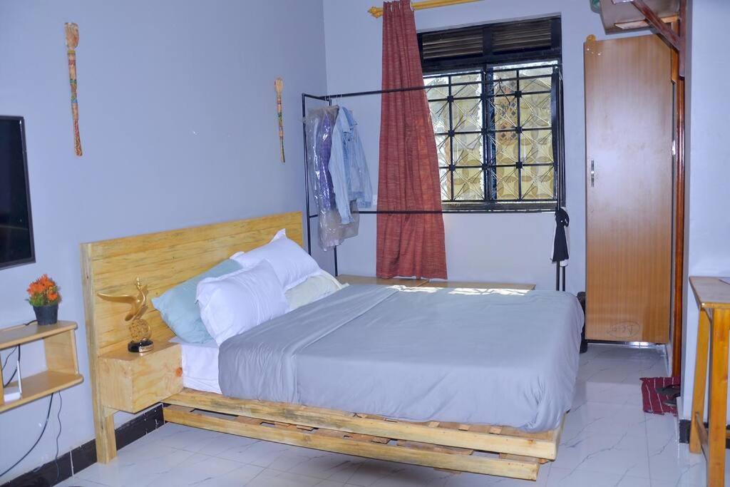 It's a studio room apartment - B&B