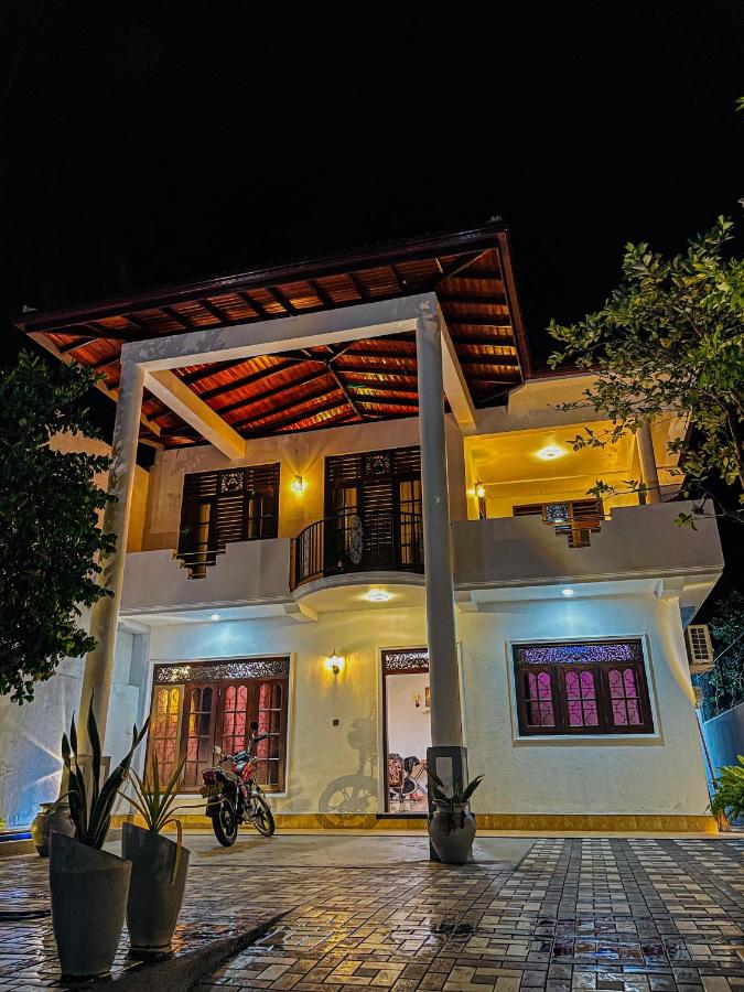 Zinera Homestay Ahangama - B&B Ahangama