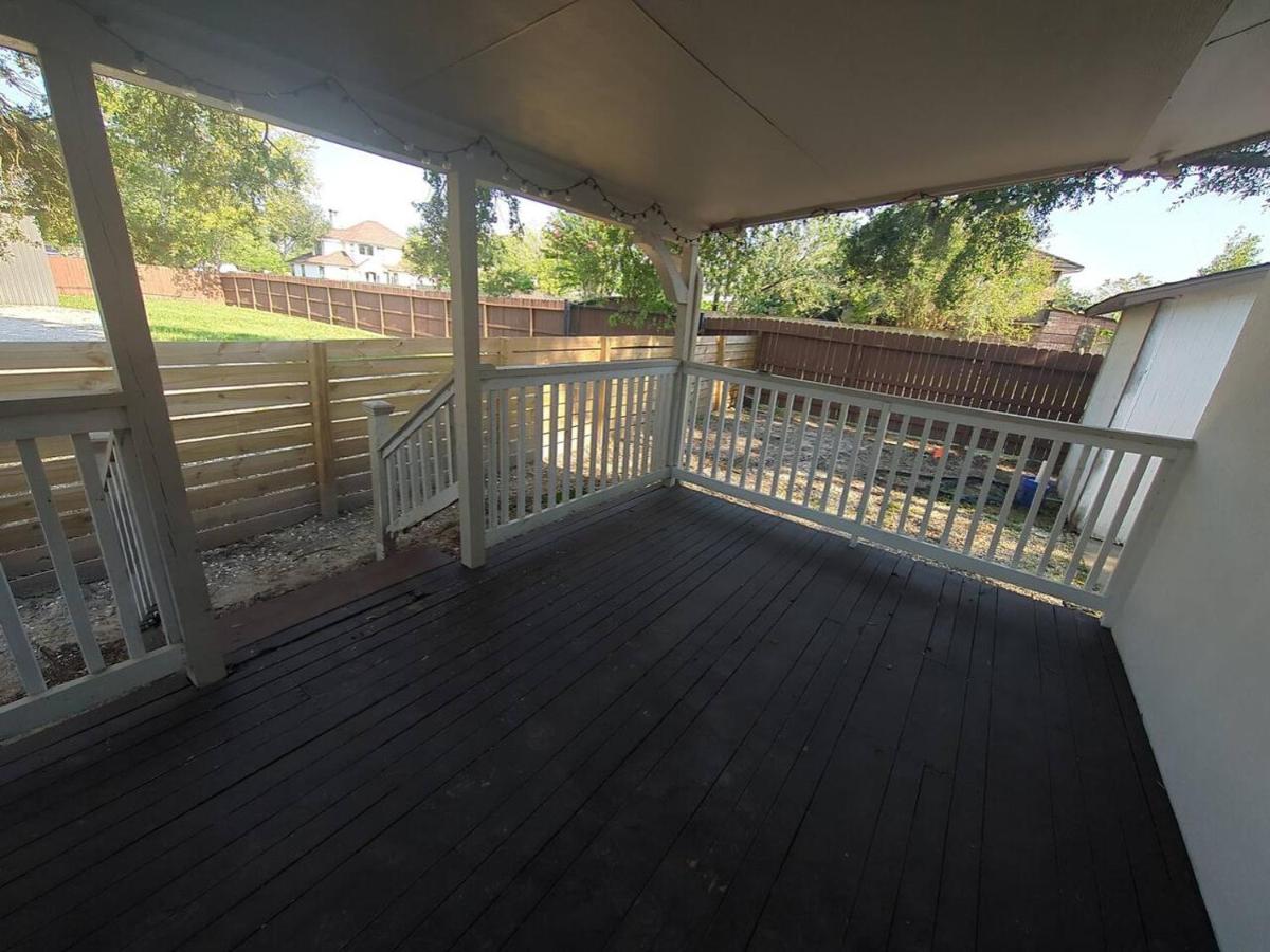 Pet Friendly Sleeps 9 HighSpeed WiFi 500MBPS Plus - B&B Fresno