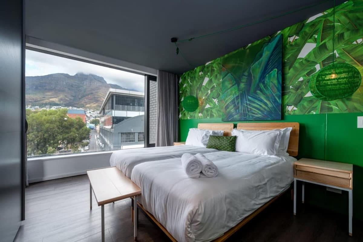 427 WEX1 by Perch Stays with daily housekeeping - B&B Cape Town