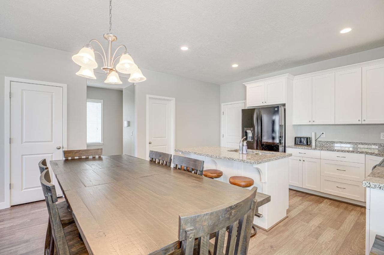 8 Mi to Loveland Aquarium: Mtn Home in Herriman! - Chambres d'hôtes Herriman