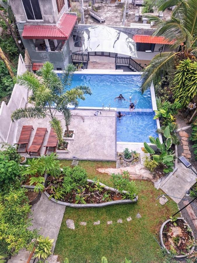 Sinali Villa - Bed and Breakfast Habaraduwa