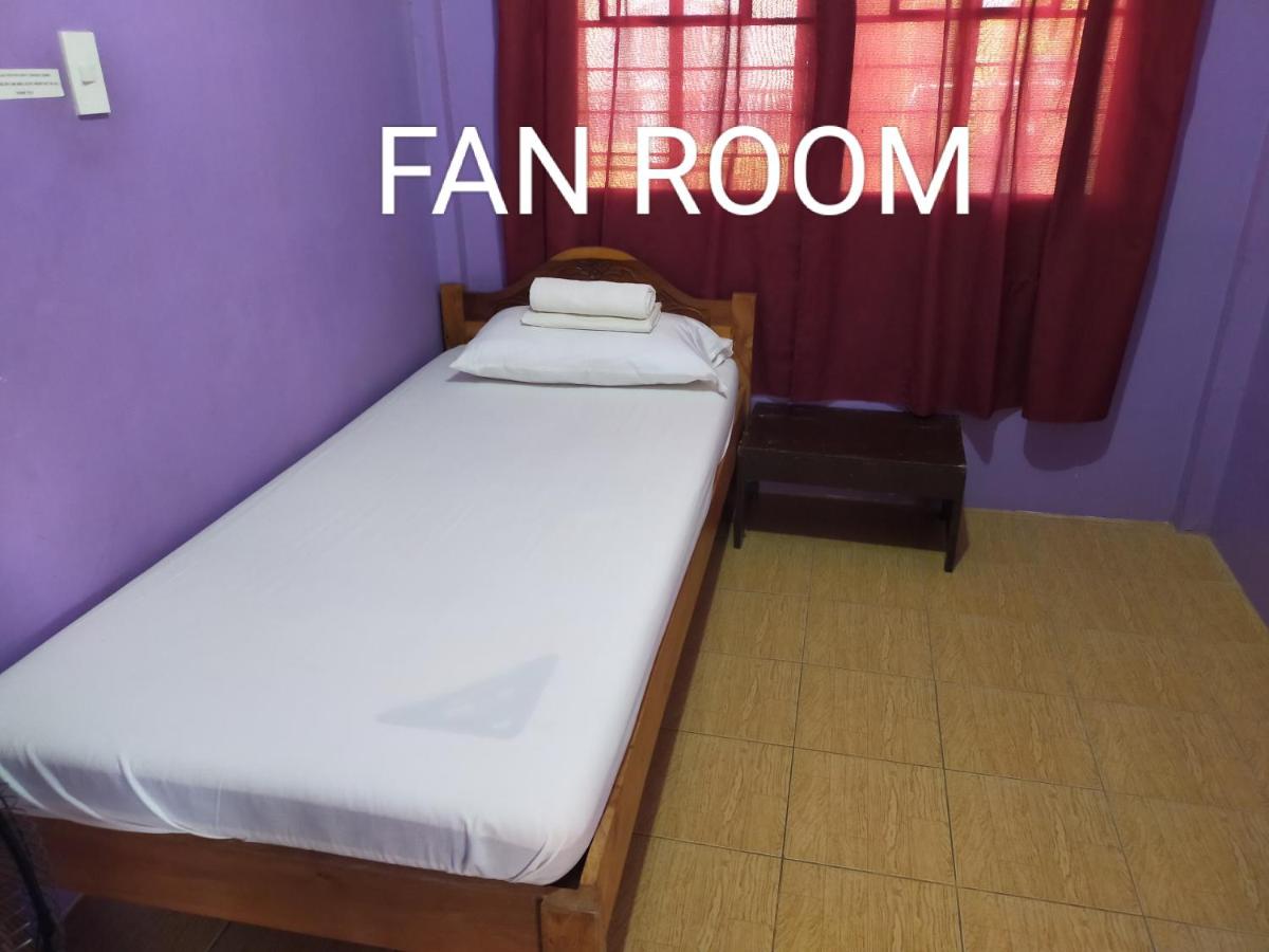 Habitación Individual con baño compartido