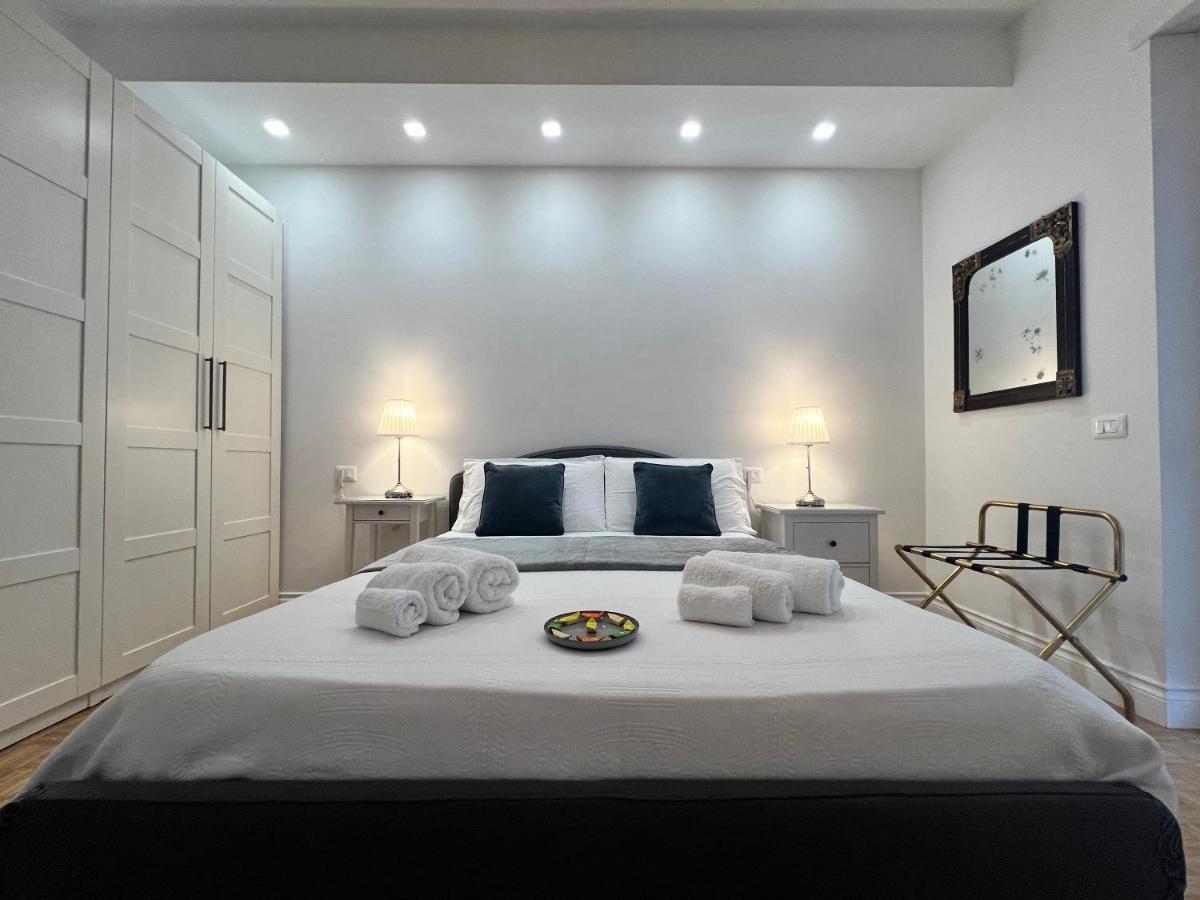 One-Bedroom Apartment with Balcony and City View