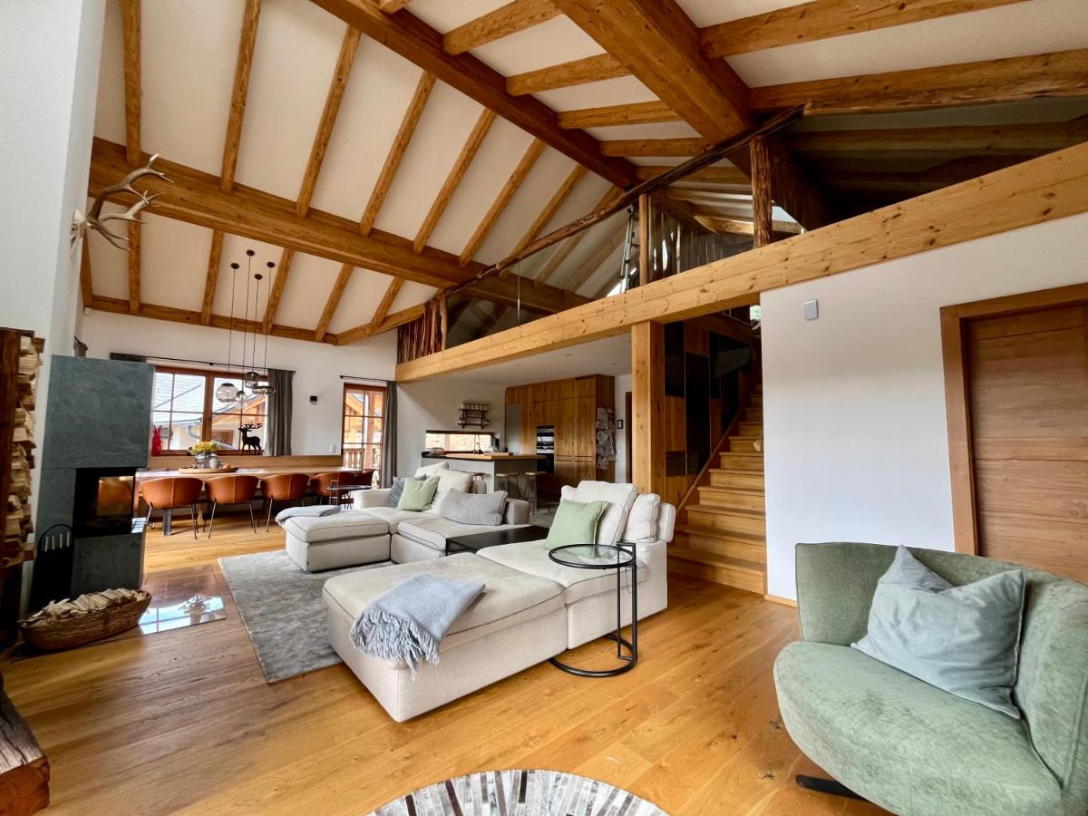 Sonnberg Chalet - Entspannung pur im Luxus Chalet mit Whirlpool-Sauna - B&B Lachtal