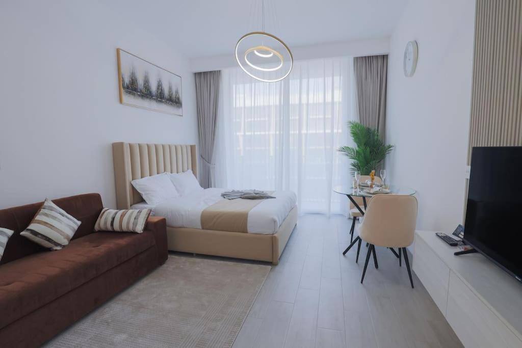 Chic Studio in JVC, Luma 22 - B&B Dubái