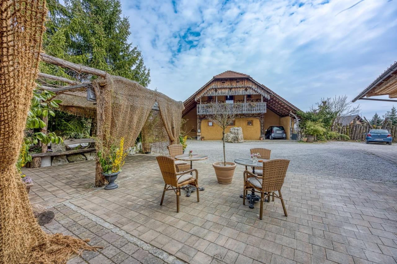Luxury Glamping House Pia - Happy Rentals - Ferienwohnung Ivančna Gorica