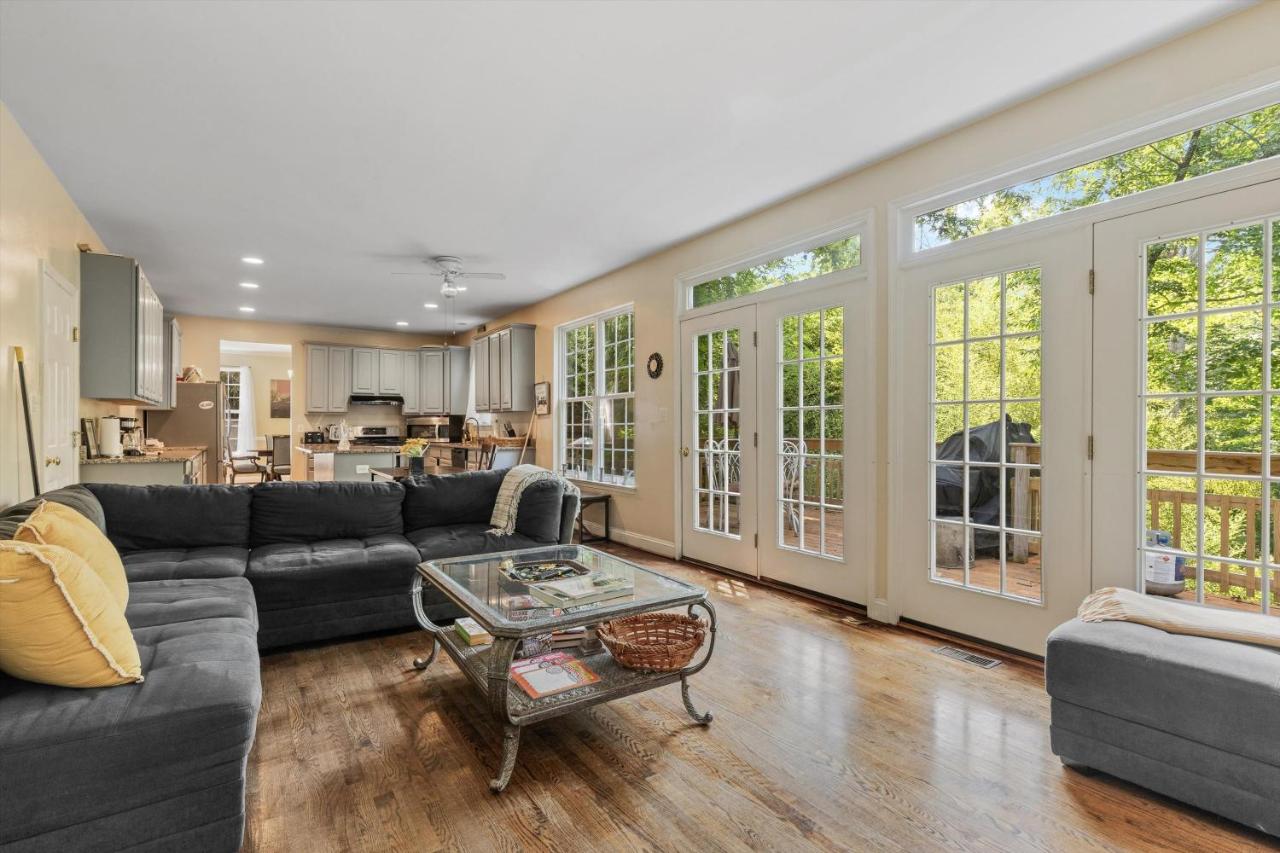 Entire 4-BR in Beloved DC Area Takoma Park - B&B Takoma Park