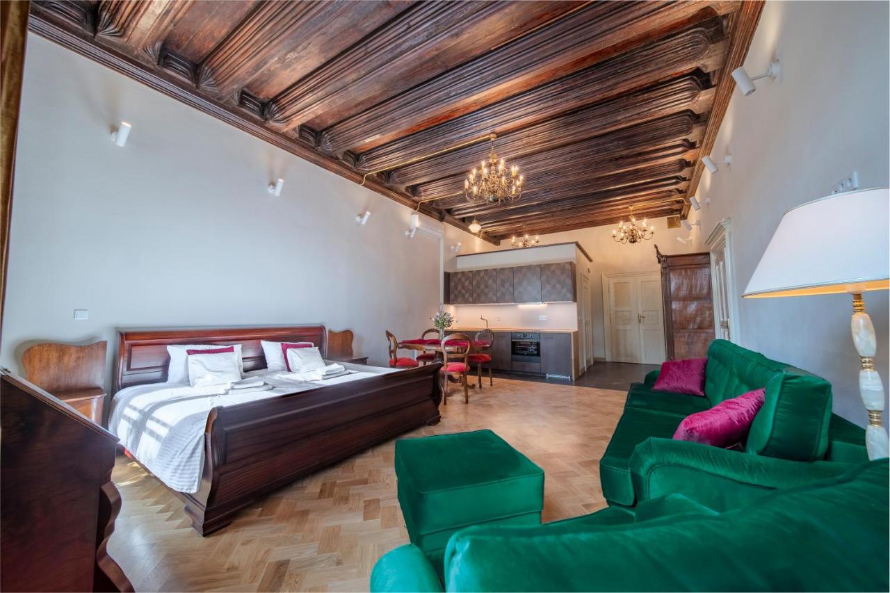 Suite Apartment