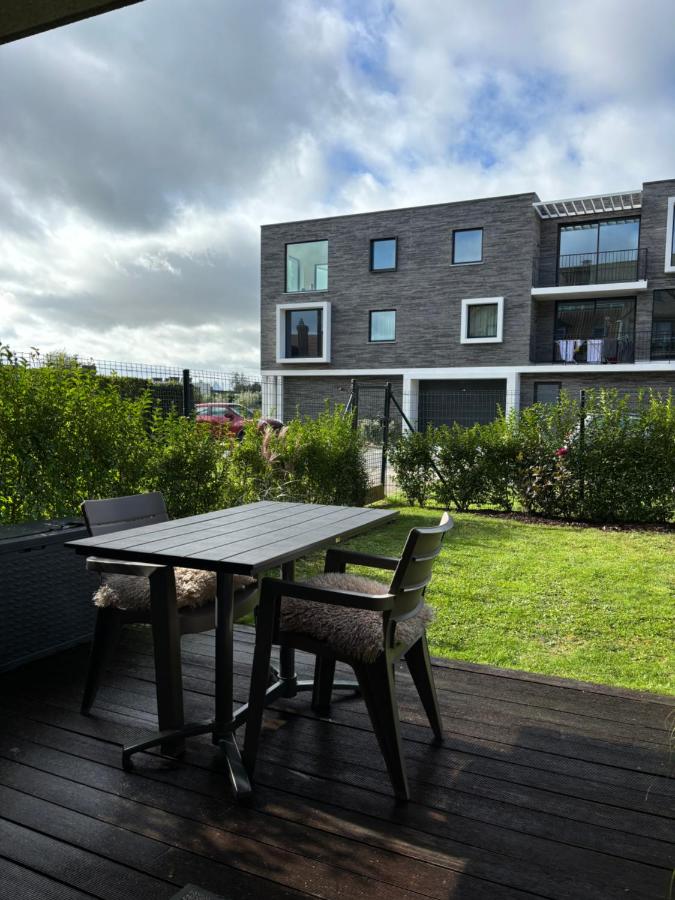 Studio Amor op het gelijkvloers met tuintje nabij strand - B&B