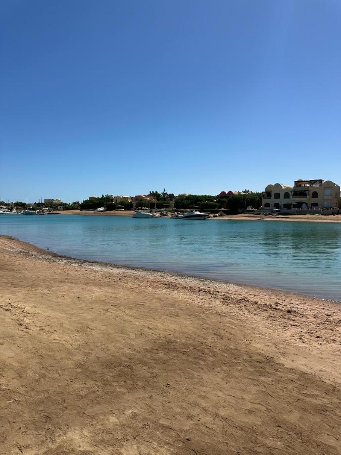 2 Bedroom Ground Floor New Nubia - 2 minutes walk to marina Abu Tig - Ferienwohnung