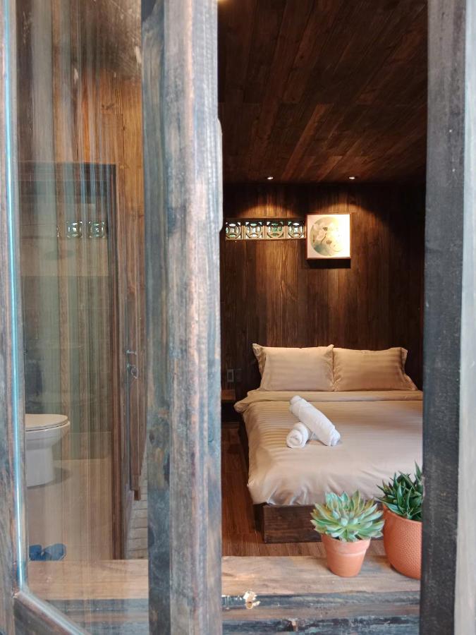 King Room with Mountain View