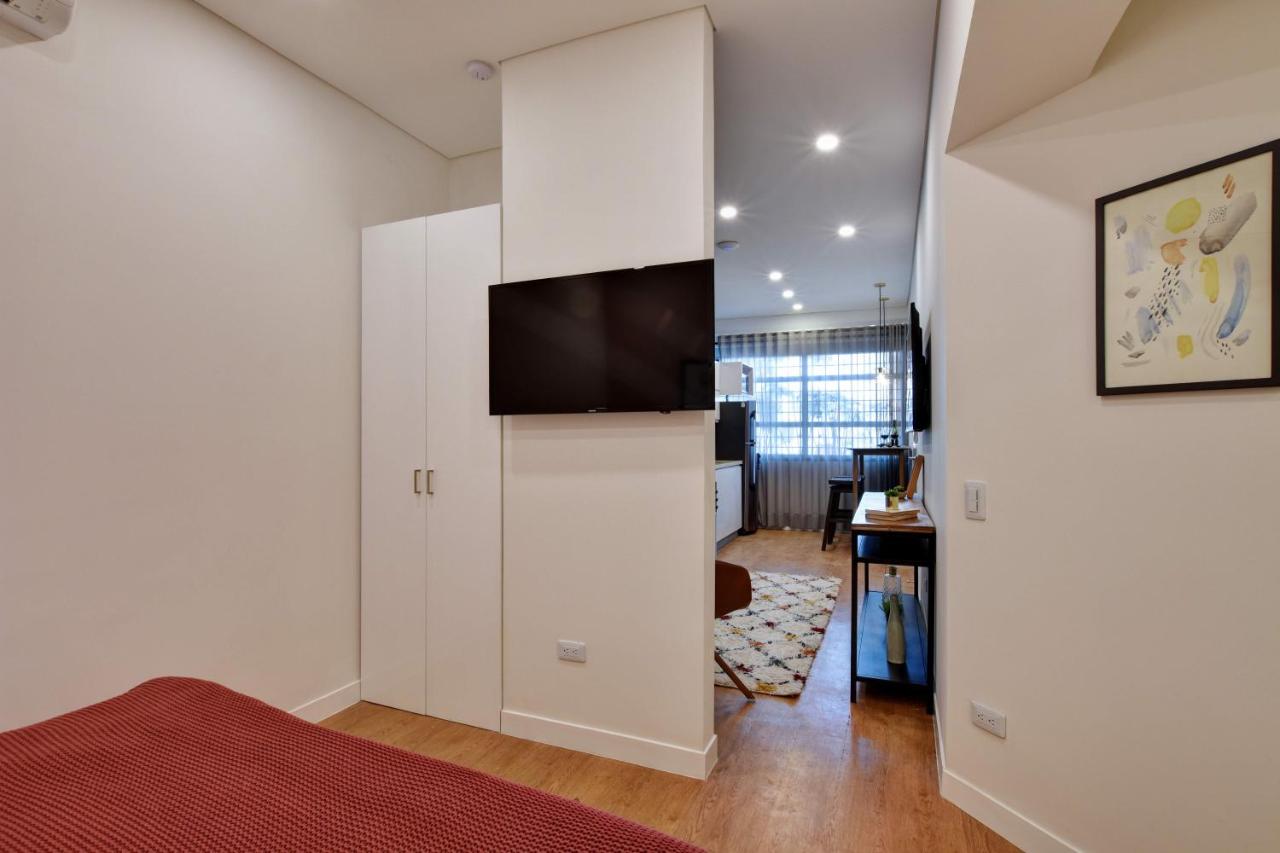 Superior One-Bedroom Apartment