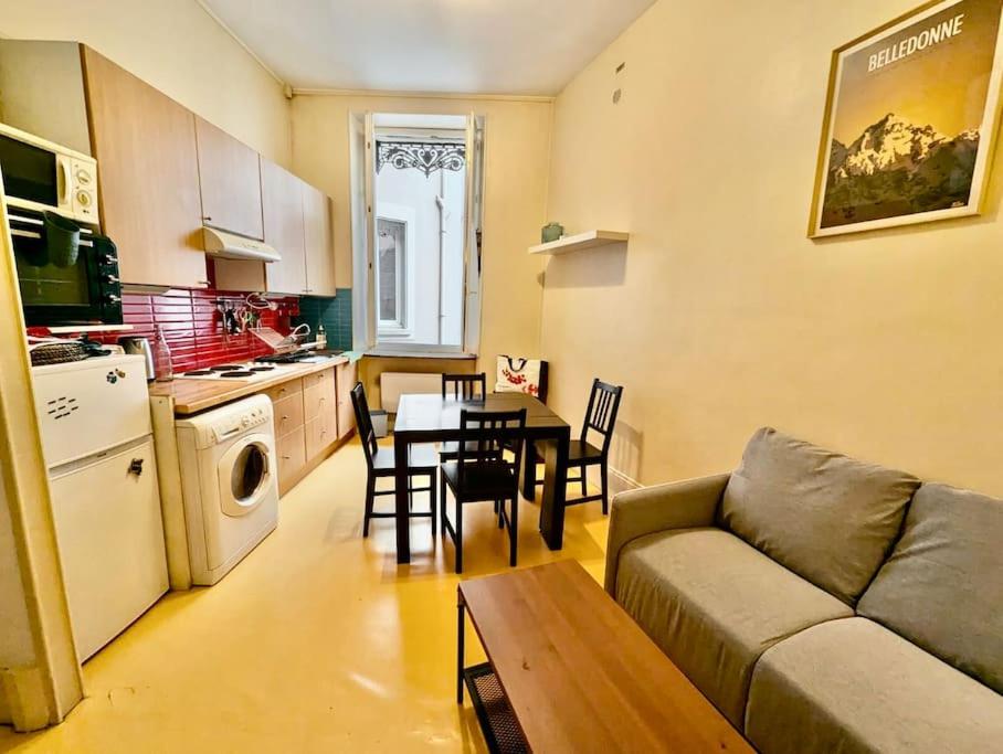 Sublime T4 en hyper centre avec 3 chambres - B&B Grenoble