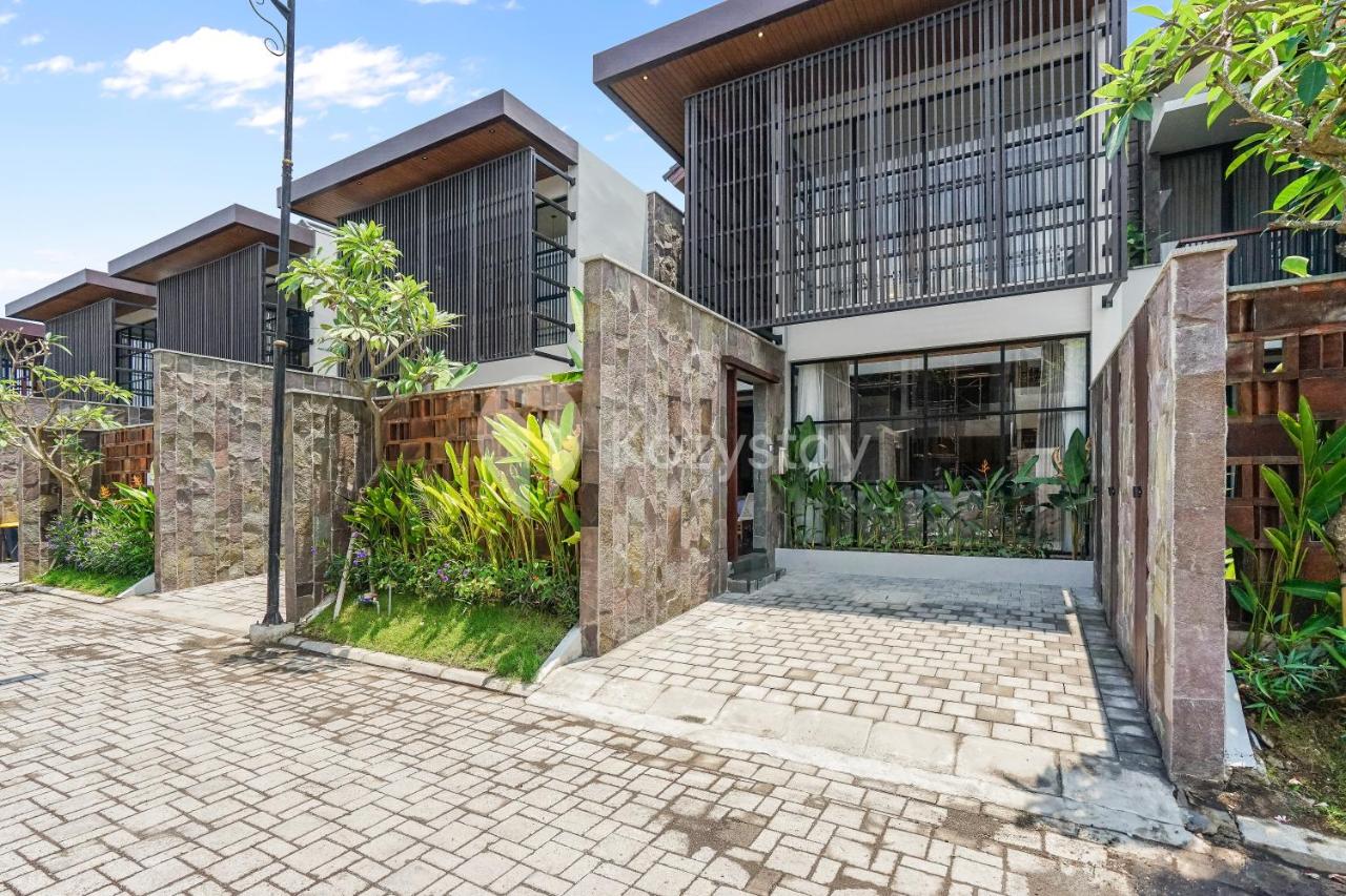 Solana Villa by Kozystay - Canggu - Bed and Breakfast Canggu