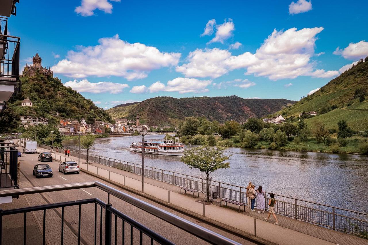 Villa Moselufer, Aussicht auf Burg Cochem und Mosel, Barrierefrei , Balkon - Chambres d'hôtes Cochem