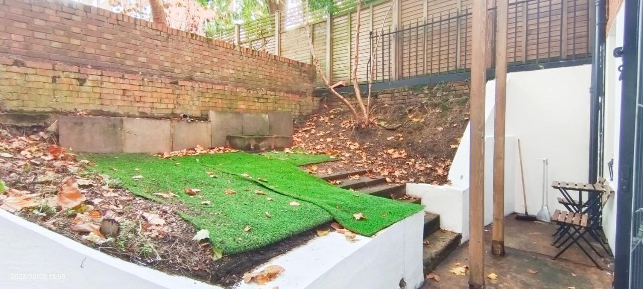 Blossom apartment with garden - Ferienwohnung London