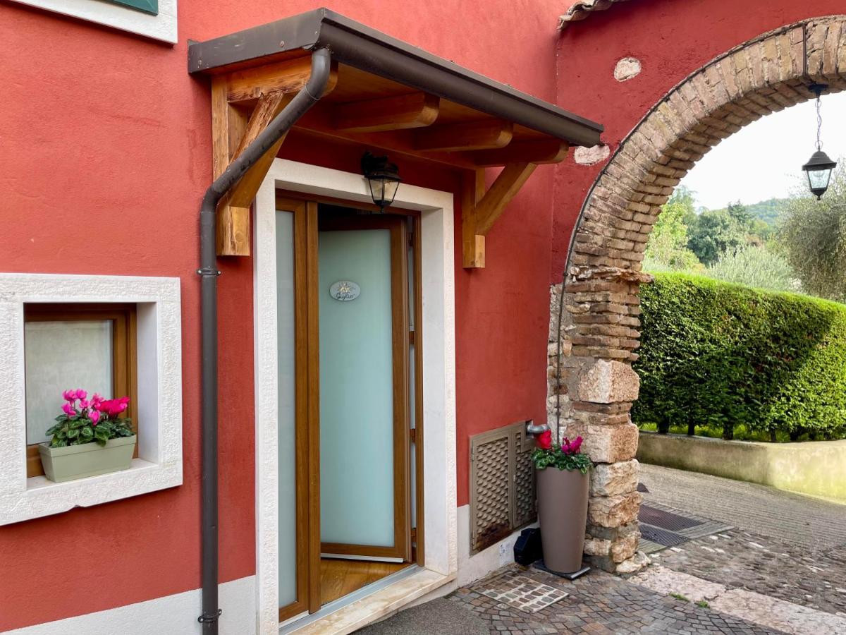 Doppel-/Zweibettzimmer mit Gartenblick