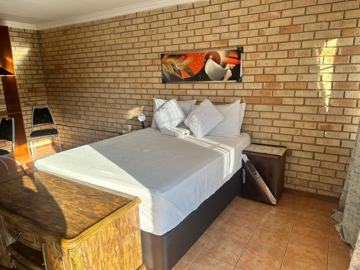 Thoriso Guest House - B&B