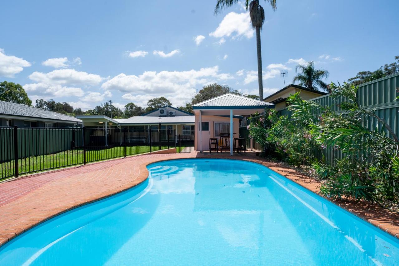 Lakefront House - INEA Retreat - B&B Karraganbah