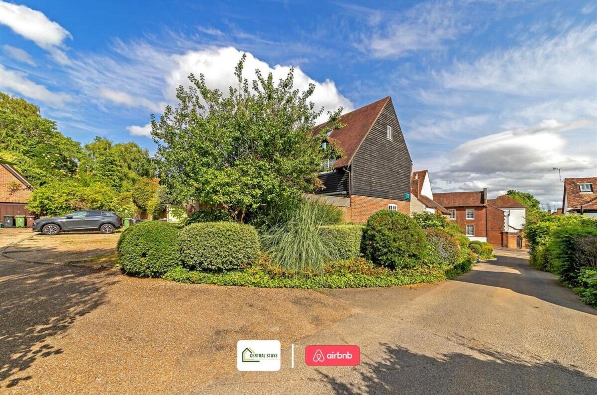 Luxury Character Apartment St Albans By Central Stays Short Lets & Serviced Accommodation With Free Parking - B&B