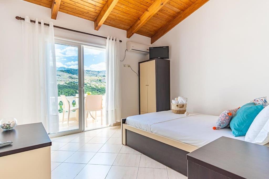 Ap 7 - Villa Goro wPool, Views & Parking - Ferienwohnung Himarë