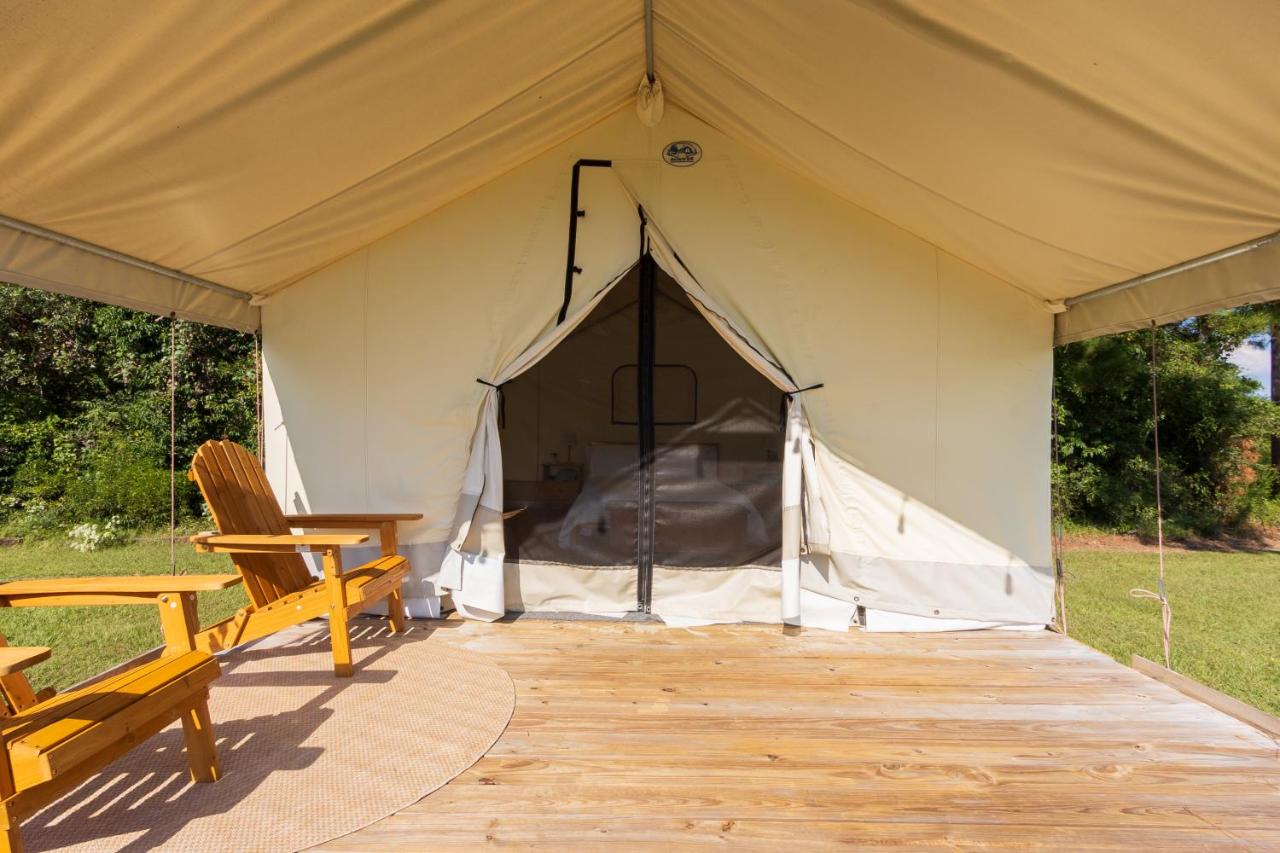 Boutique Glamping Stay by Lake Livingston - Chambres d’hôtes Coldspring