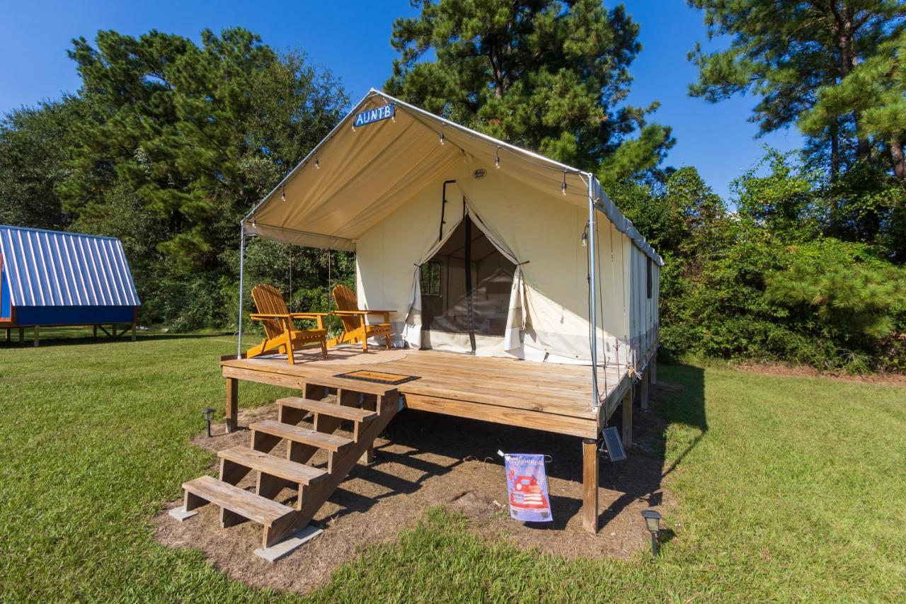 Khushatta Hills Ranch Glamping - Aunt B - B&B