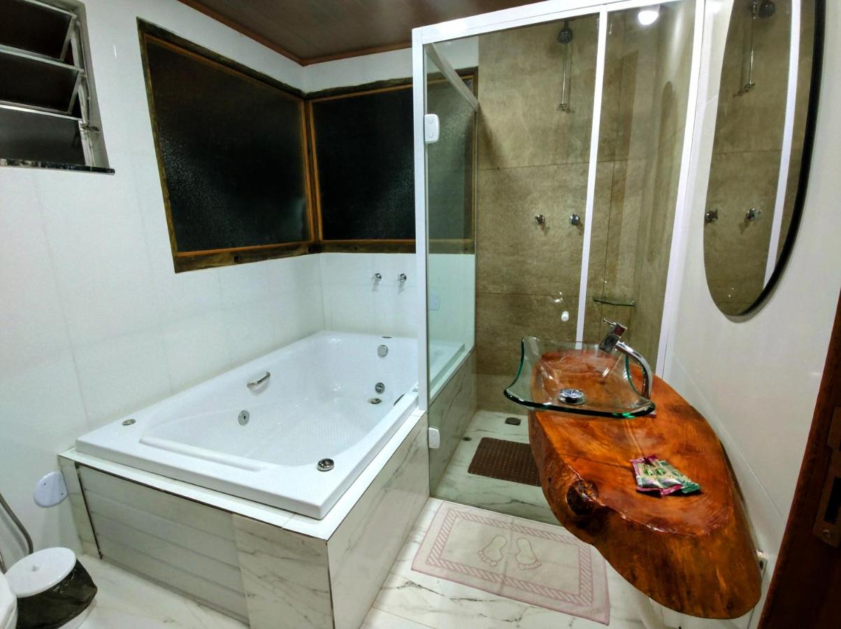 Deluxe Suite with Spa Bath