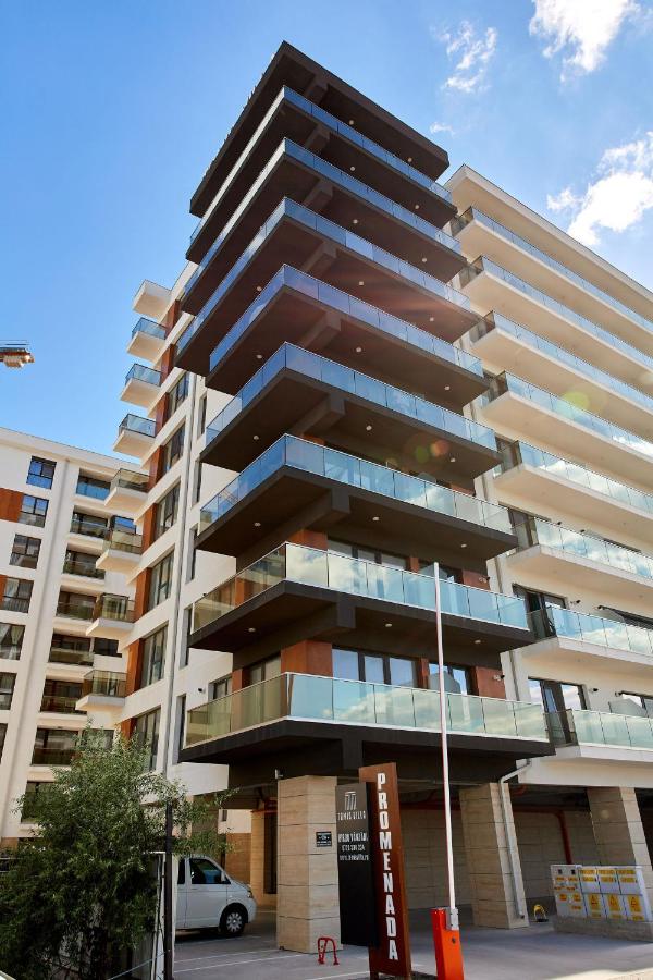 One-Bedroom Apartment with Balcony