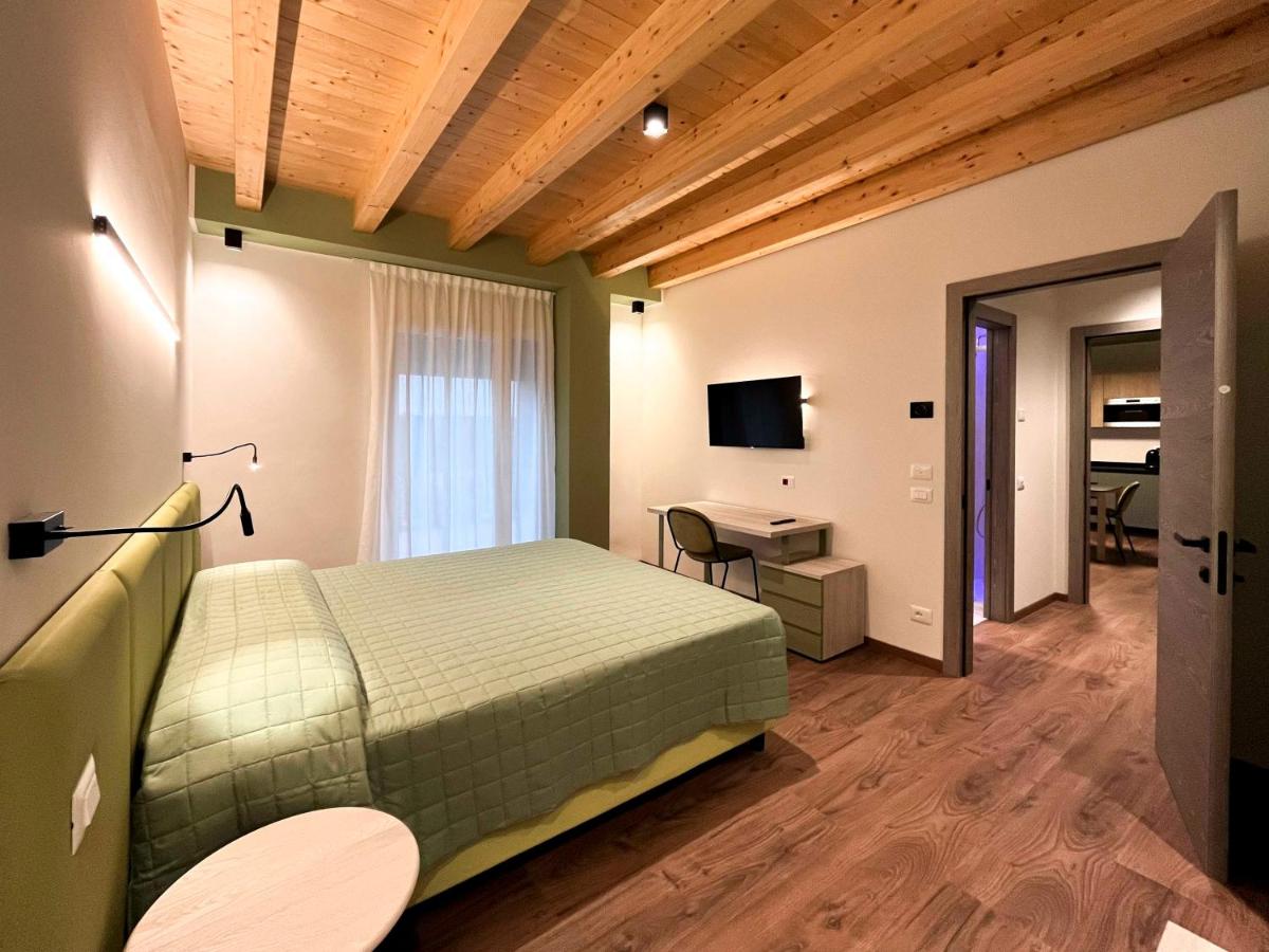 One-Bedroom Apartment with Terrace
