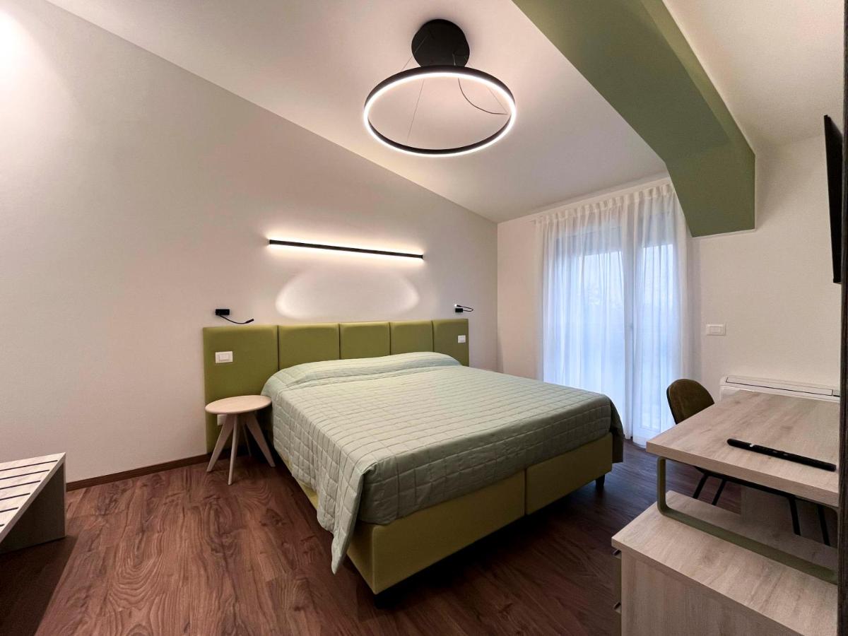 Superior One-Bedroom Apartment with Balcony
