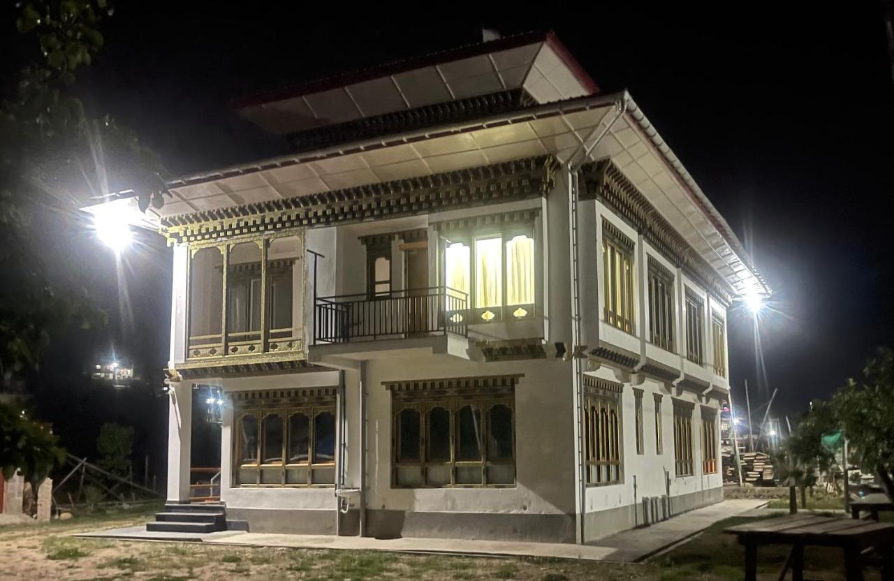 Zhugthri Khangzar - B&B Paro