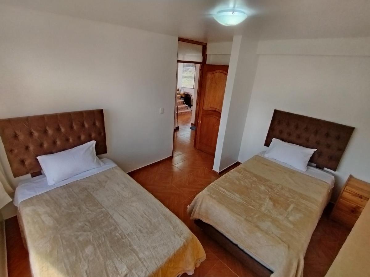 Tweepersoonskamer met Gedeelde Badkamer
