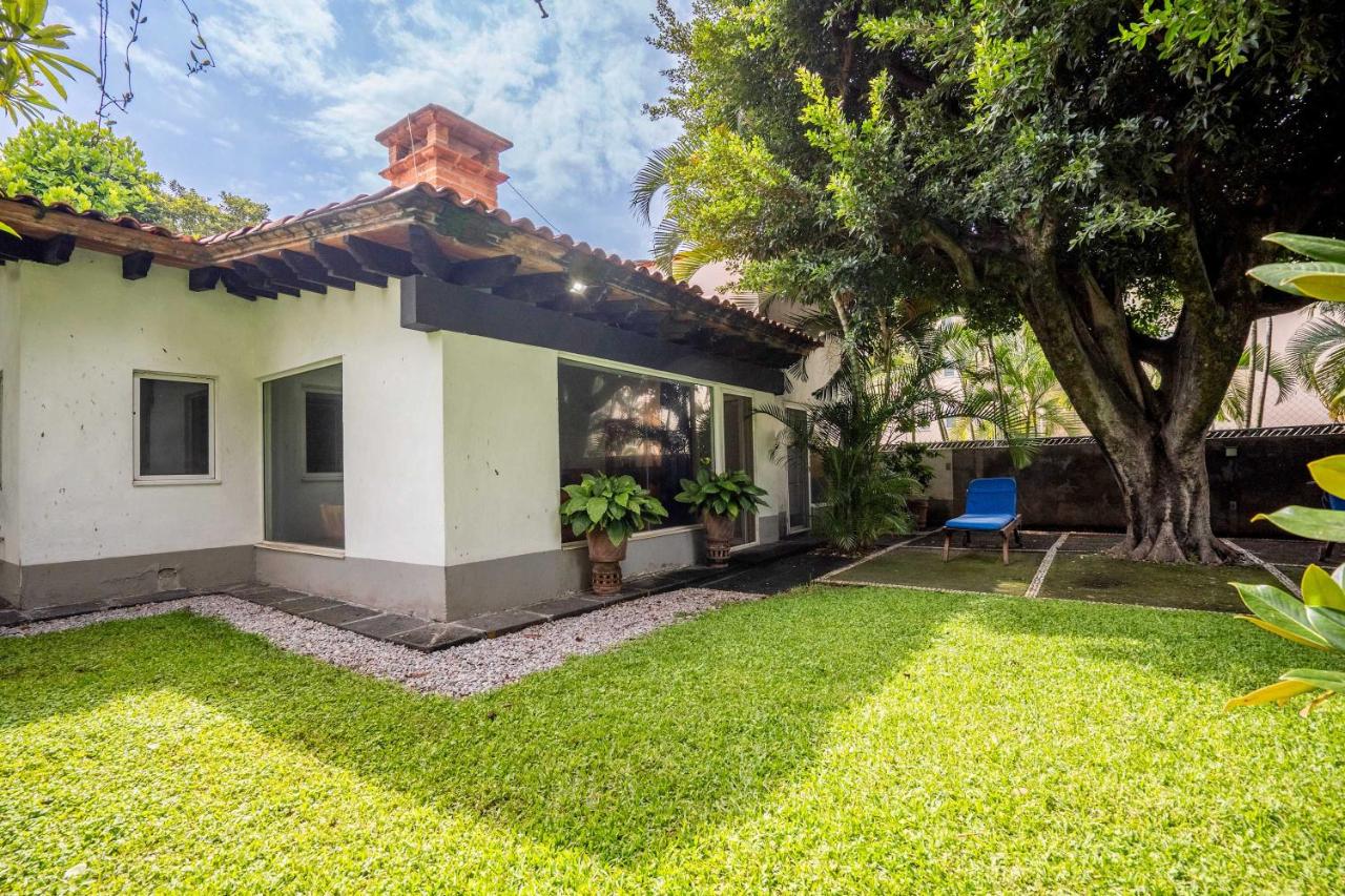 Family-Friendly Oasis with Pool in Cuernavaca - B&B