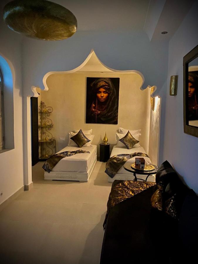 Deluxe Zimmer mit Kingsize-Bett