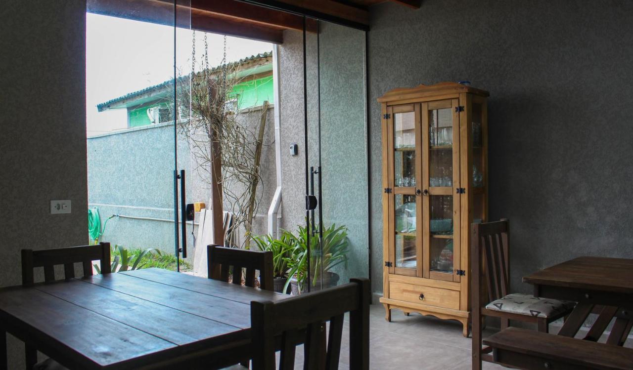 Sobrado amplo de FRENTE para o Mar em Itapoá - B&B