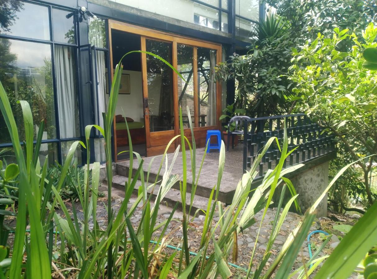 Casa del Aguacate Cumbaya - Tumbaco - B&B