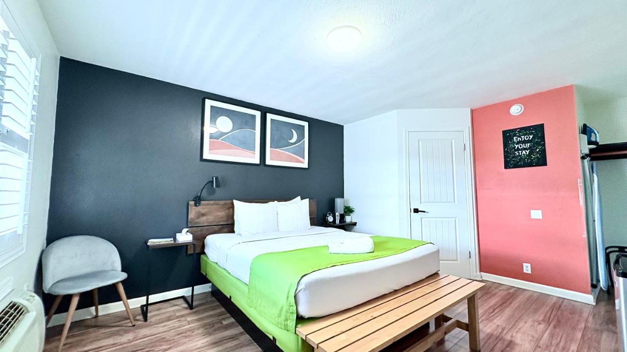 Kamer met Queensize Bed
