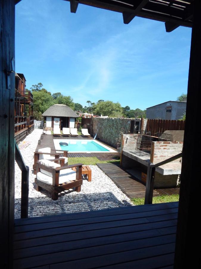Studio mit Poolblick (3 Erwachsene)